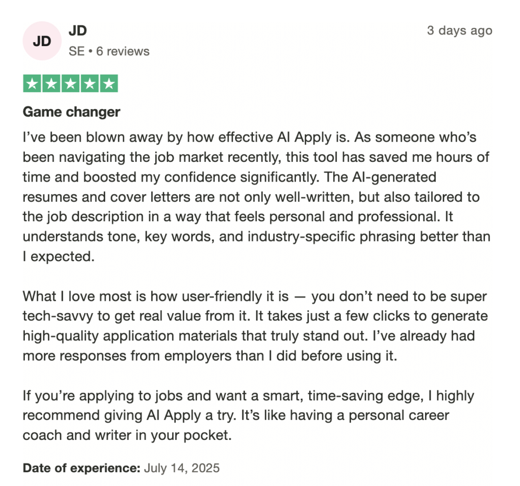 TrustPilot review praising AI Apply’s resume and cover letter quality and ease of use.