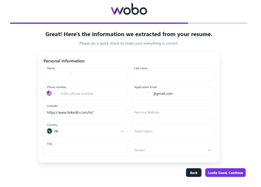 Het scherm voor het parsen van cv's van Wobo toont persoonlijke gegevens zoals naam, e-mail, LinkedIn-profiel, land en stad, met een vraag om te controleren voordat je verder gaat.