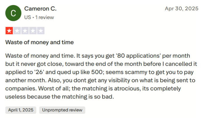 Gebruikersbeoordeling met één ster waarin kritiek wordt geuit op Wobo vanwege het lage aantal sollicitaties, slechte afstemming van vacatures, gebrek aan zichtbaarheid en zorgen over de prijs-kwaliteitverhouding.