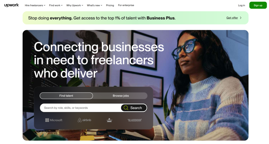 Upwork, une place de marché pour freelances qui met en relation les entreprises et les freelances