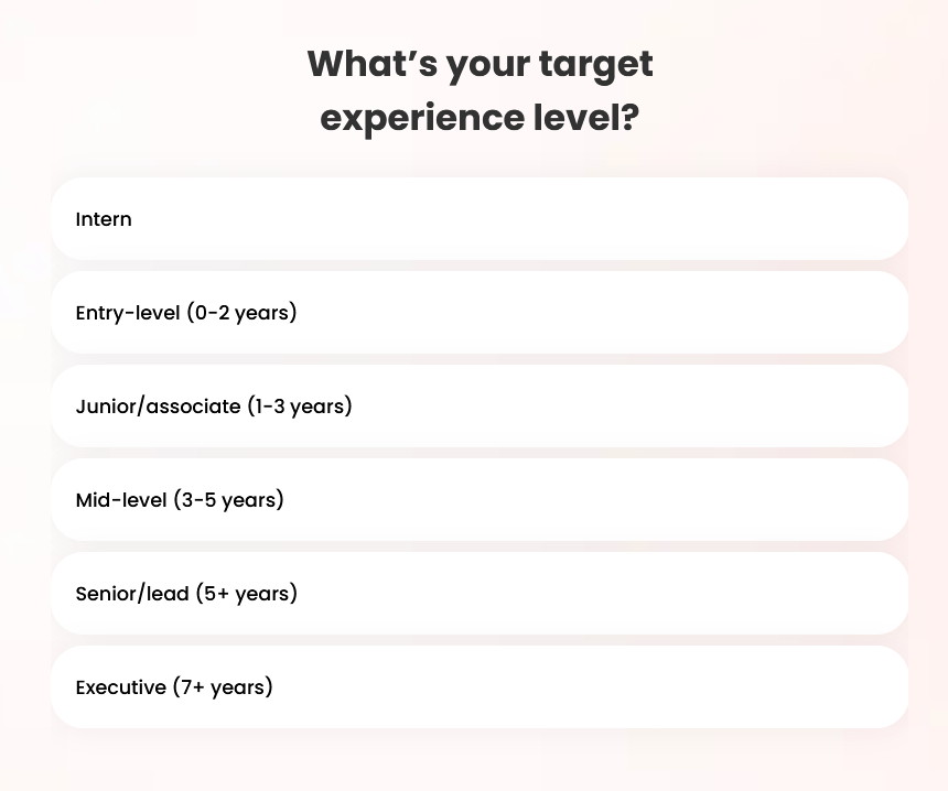 La domanda di onboarding di ApplyBlast chiede il livello di esperienza dell'utente, da stagista a dirigente.